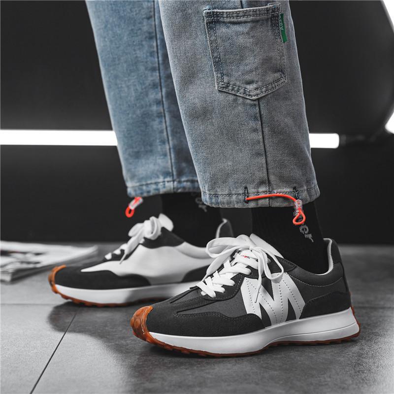 Fashionable Men's Breathable Sneakers